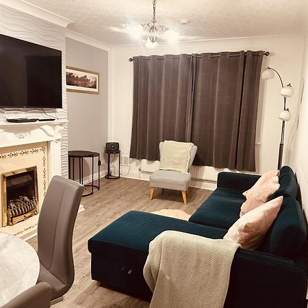 Come & Unwind In Charming 5 Bed House In Blackburn Blackburn  Dış mekan fotoğraf