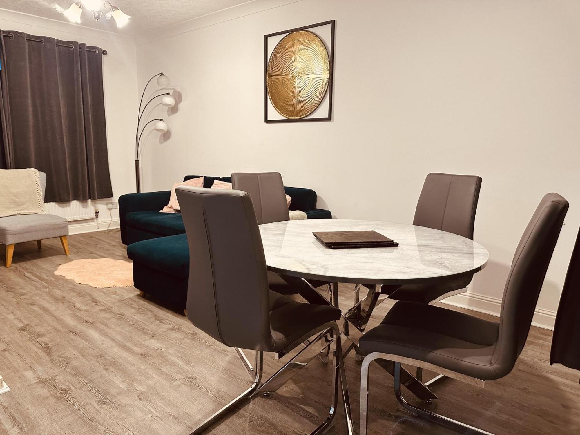 Come & Unwind In Charming 5 Bed House In Blackburn Blackburn  Dış mekan fotoğraf