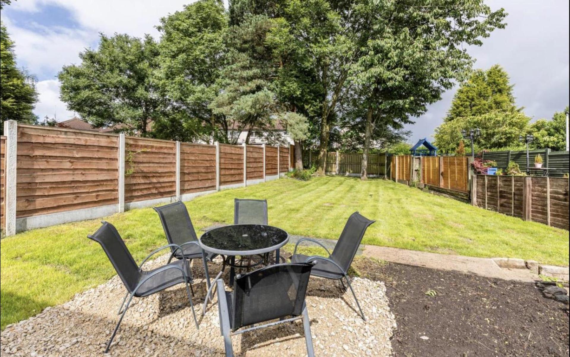 Come & Unwind In Charming 5 Bed House In Blackburn Blackburn  Dış mekan fotoğraf